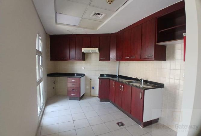 81944763 - Property Image 2