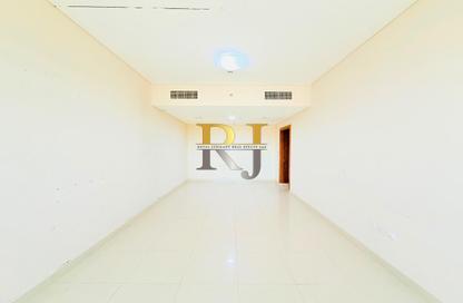Apartment - 2 Bedrooms - 3 Bathrooms for rent in Golden Sands 14 - Al Mankhool - Bur Dubai - Dubai Apartment - 2 Bedrooms - 3 Bathrooms for rent in Golden Sands 14 - Al Mankhool - Bur Dubai - Dubai