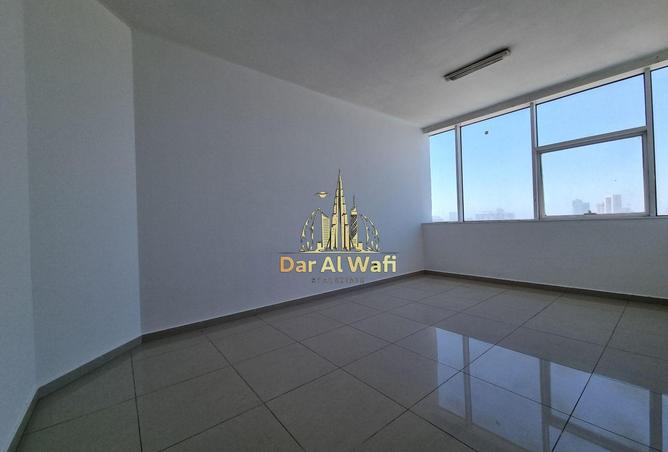 72305411 - Property Main Image