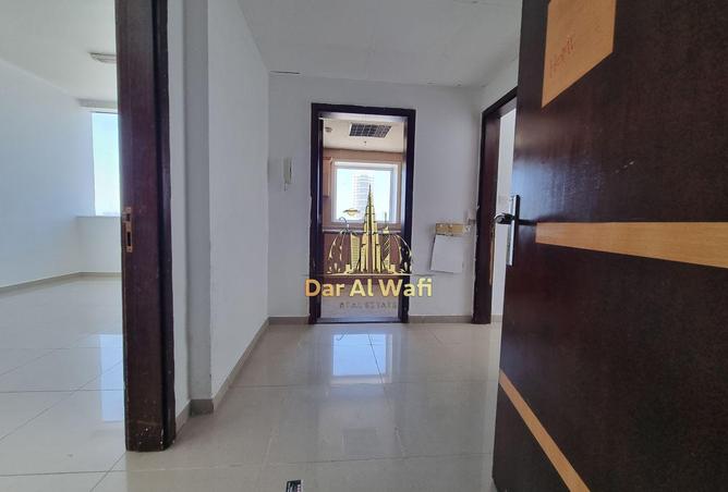 72305411 - Property Image 2