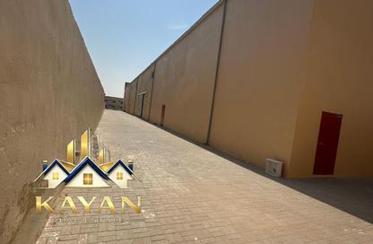 Warehouse - Studio - 2 for rent in Umm Al Thuoob - Umm Al Quwain