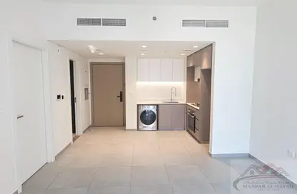 شقة - غرفة نوم - 2 حمامات للايجار في الجادة 1 - الجادة - الشارقة