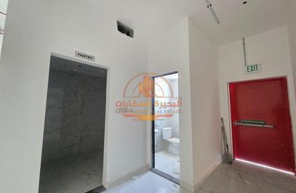 Warehouse - Studio - 1 Bathroom for rent in Umm Al Thuoob - Umm Al Quwain