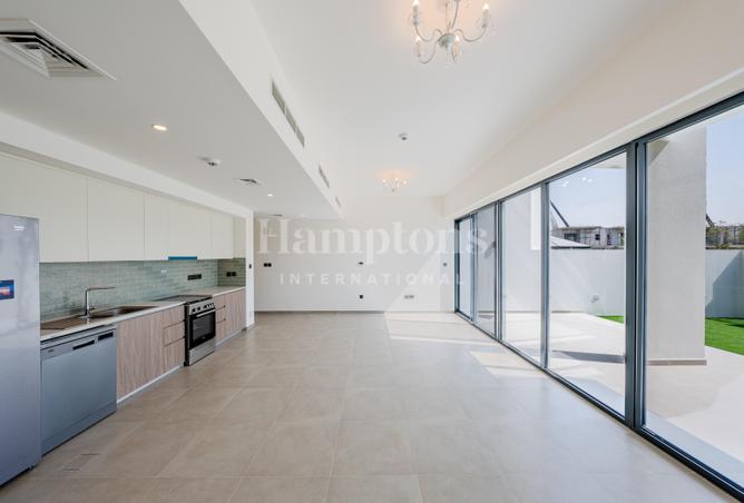 97370259 - Property Image 3