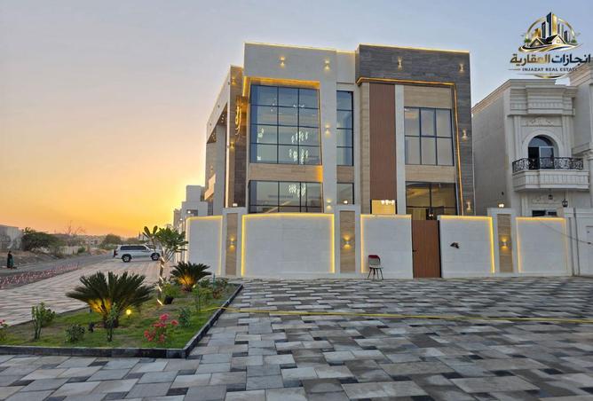 132022000 - Property Image 2