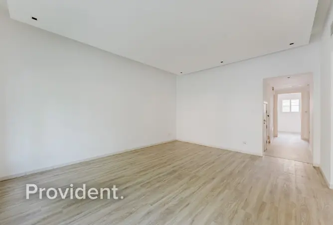 161874408 - Property Image 2