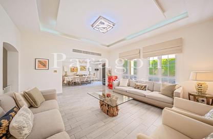 Villa - 3 Bedrooms - 4 Bathrooms for sale in Zulal 3 - Zulal - The Lakes - Dubai