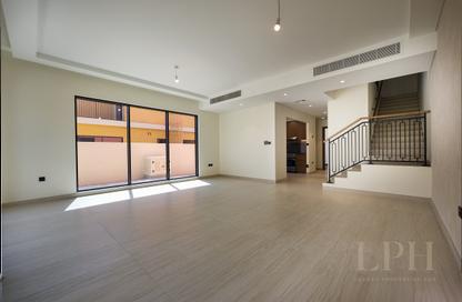 Townhouse - 5 - 5 for rent in Portofino - Damac Lagoons - Dubai
