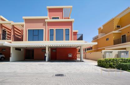 Townhouse - 5 - 5 for rent in Portofino - Damac Lagoons - Dubai