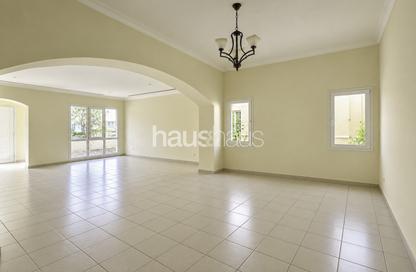 Villa - 4 - 4 for rent in Meadows 6 - Meadows - Dubai