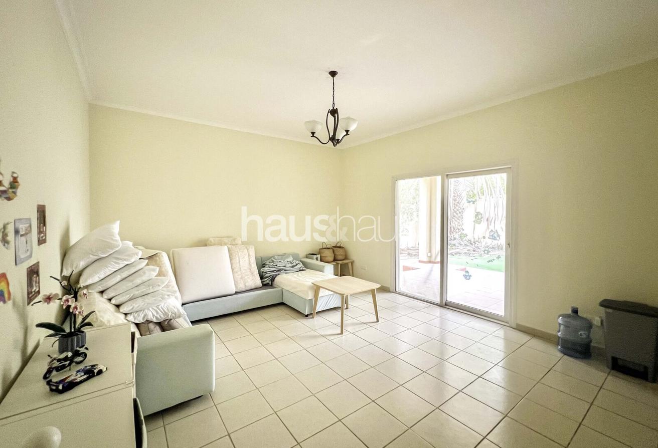 Cul De Sac | Spacious Layout | Maids's Room photo 5
