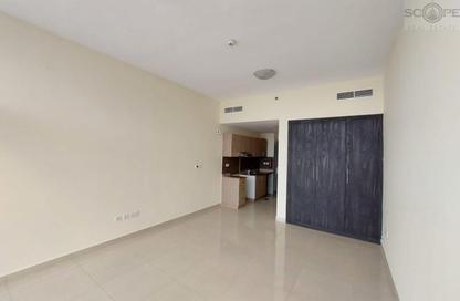 Apartment - Studio - 1 Bathroom for rent in K1 - Dubai Land Residence Complex - Dubai Land - Dubai
