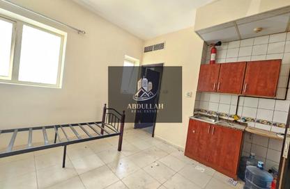 Apartment - Studio - 1 Bathroom for rent in Muwaileh 29 Building - Muwaileh - Sharjah
