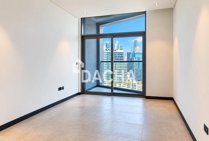 High Floor | Canal View | Vacant | High Roi