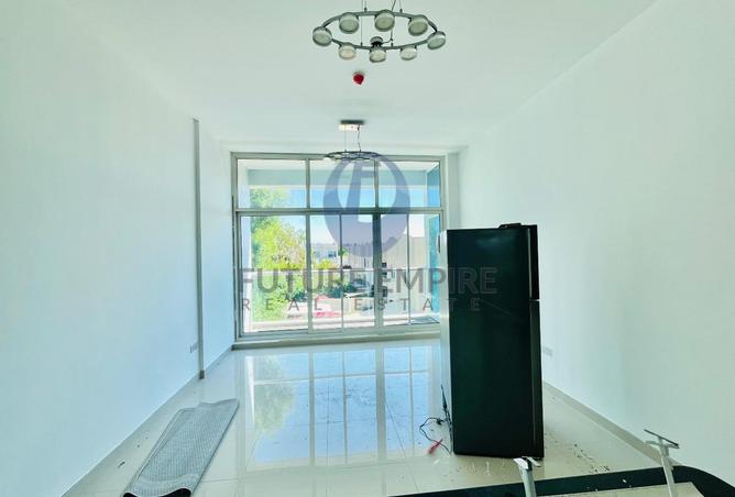 100823809 - Property Image 3