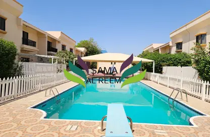 Villa - 4 Bedrooms - 3 Bathrooms for rent in Jumeirah 3 Villas - Jumeirah 3 - Jumeirah - Dubai