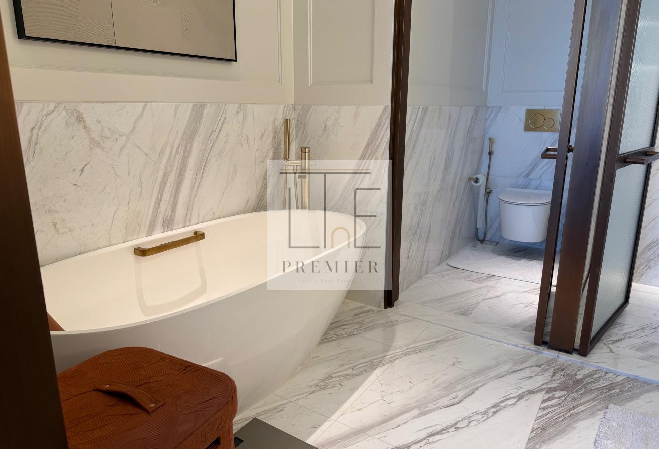 Signature 2BR | Burj View | Jumeirah Living photo 16