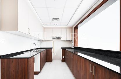 Apartment - 3 Bedrooms - 3 Bathrooms for rent in Future Tower - Business Bay - Dubai