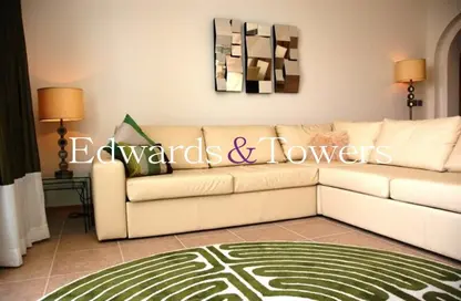 شقة - 2 غرف نوم - 3 حمامات للايجار في الخضراوي - مساكن شور لاين - نخلة جميرا - دبي