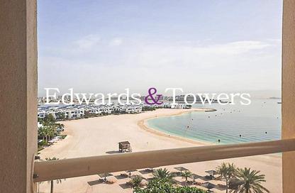 Apartment - 2 Bedrooms - 3 Bathrooms for rent in Al Khudrawi - Shoreline Apartments - Palm Jumeirah - Dubai