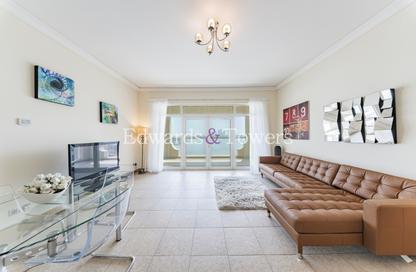 Apartment - 2 Bedrooms - 3 Bathrooms for rent in Al Khudrawi - Shoreline Apartments - Palm Jumeirah - Dubai