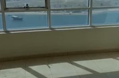Apartment - 1 Bedroom - 2 Bathrooms for sale in Al Khan Corniche - Al Khan - Sharjah