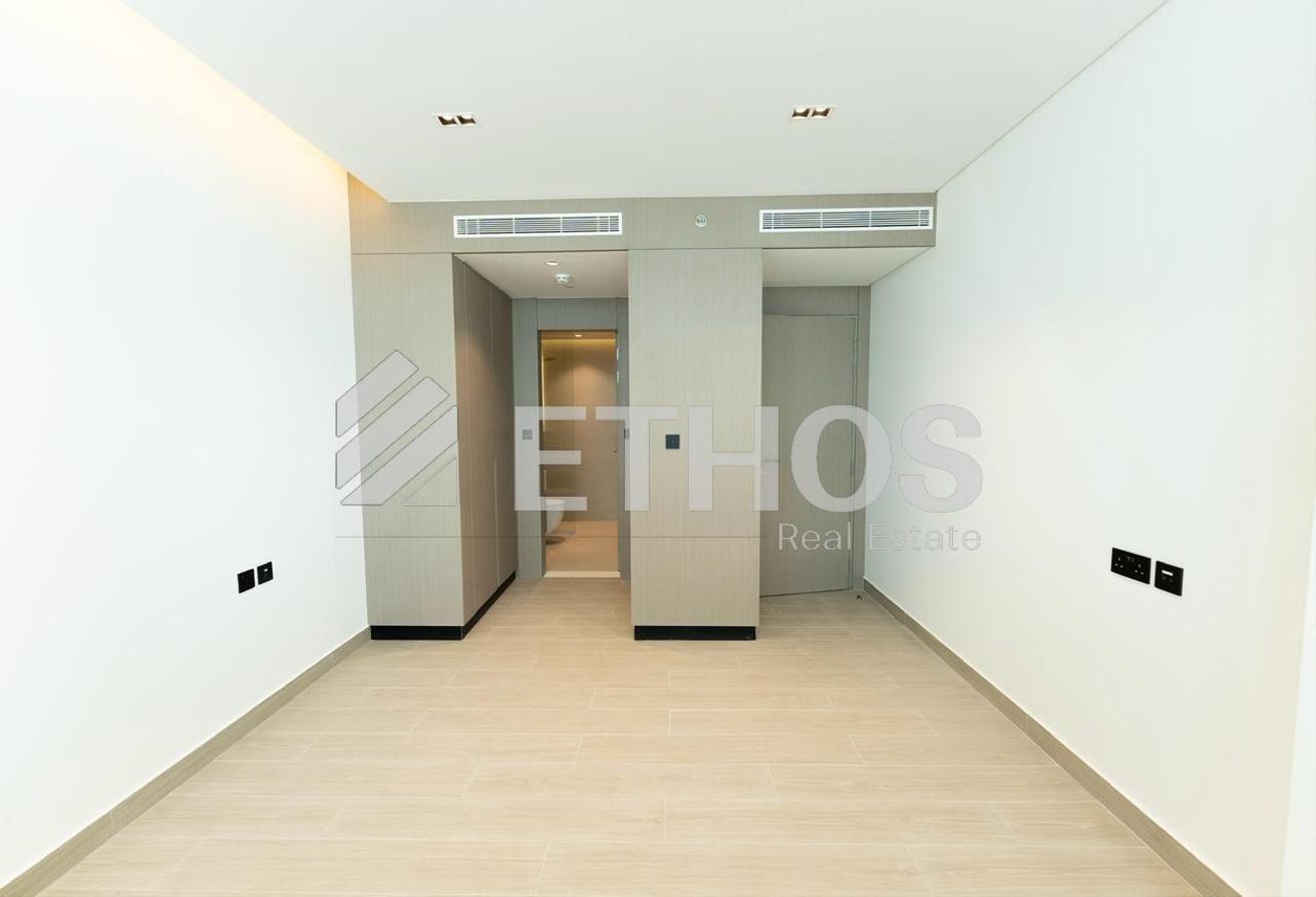 Private Pool | Ready to Move | Spacious Layout photo 7