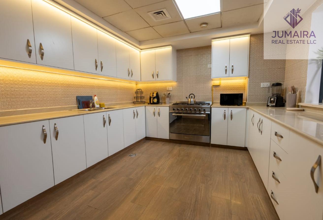 4 Bedroom | Maids room | Swimming pool | Furnished