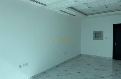 Office Space - Studio for rent in Tamani Art Tower - Business Bay - Dubai