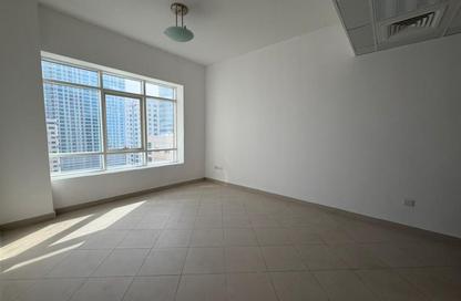 Apartment - 1 Bedroom - 2 Bathrooms for rent in Al Majaz 1 - Al Majaz - Sharjah