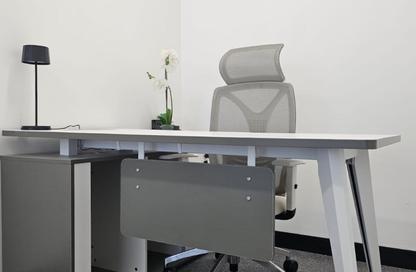 Office Space - Studio - 1 Bathroom for rent in Control Tower - Motor City - Dubai