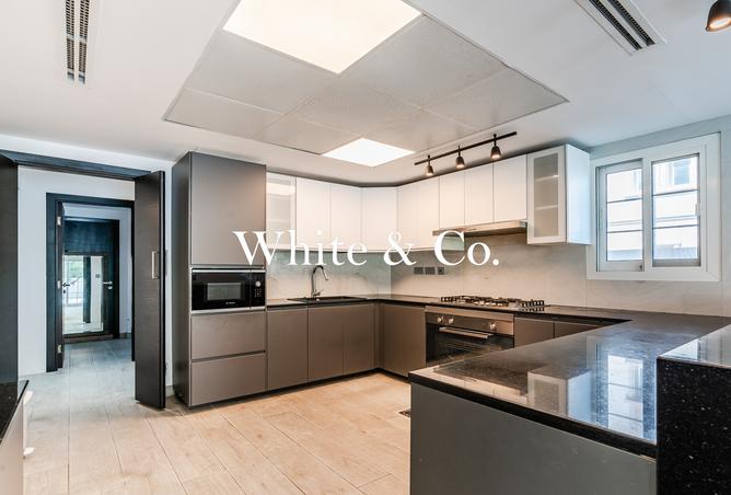 122440129 - Property Image 3