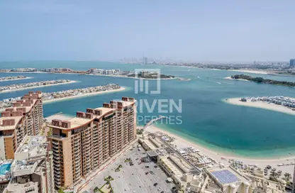 Apartment - Studio - 1 Bathroom for rent in The Palm Tower - Palm Jumeirah - Dubai