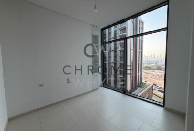 Elegant 2BR | Scenic Pool & Park View | Vacant photo 3