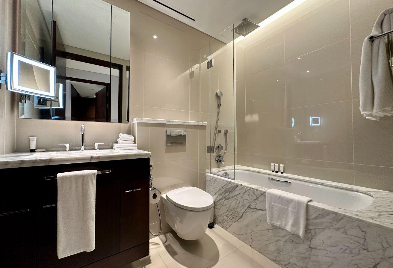 Mid Floor | 3 Bedroom | All Bills & Cleaning Inc. photo 11