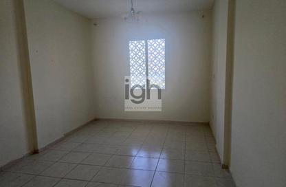 Apartment - 1 Bedroom - 2 Bathrooms for rent in Building IC1-EMR-25 - Emirates Cluster - International City - Dubai