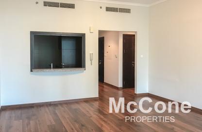 Apartment - 1 - 1 for rent in The Torch - Dubai Marina - Dubai