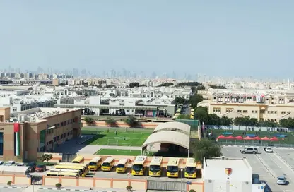 شقة - 2 غرف نوم - 2 حمامات للايجار في مجمع مويلح - تجارية مويلح - الشارقة