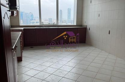 Apartment - 3 Bedrooms - 4 Bathrooms for sale in Al Muhannad Tower - Al Majaz - Sharjah Apartment - 3 Bedrooms - 4 Bathrooms for sale in Al Muhannad Tower - Al Majaz - Sharjah