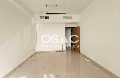 Office Space - Studio - 2 Bathrooms for rent in White Crown Building - Sheikh Zayed Road - Dubai Office Space - Studio - 2 Bathrooms for rent in White Crown Building - Sheikh Zayed Road - Dubai