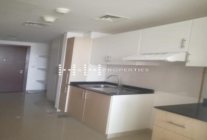 73121808 - Property Image 3