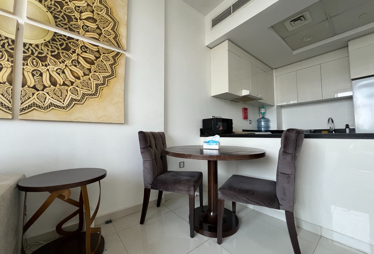 1 bedroom apartment in Ghalia Tower, Jumeirah Village Circle: 6