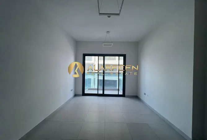 82782158 - Property Image 2