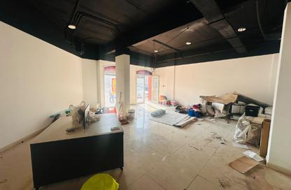 متجر - استوديو - 1 للايجار في X20 - طراز إنجليزي - المدينة العالمية - دبي متجر - استوديو - 1 للايجار في X20 - طراز إنجليزي - المدينة العالمية - دبي