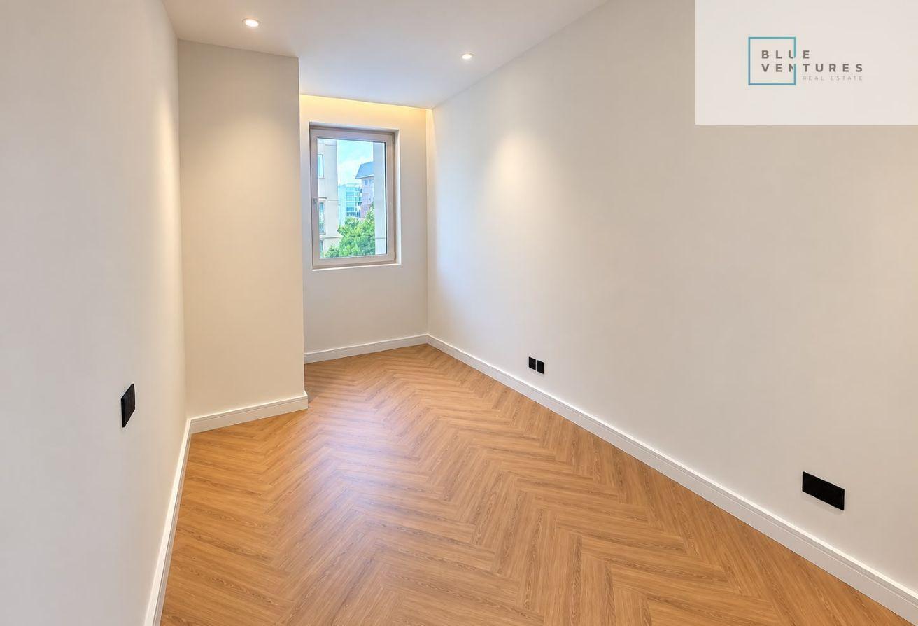 Upgraded | White Goods Included | Balcony photo 8