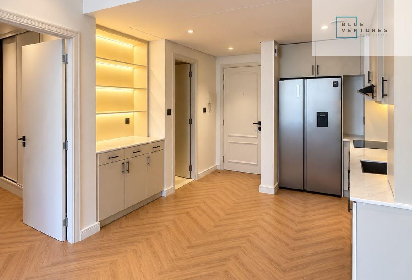 Upgraded | White Goods Included | Balcony photo 3