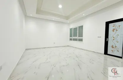 Apartment - 1 Bathroom for rent in Mohamed Bin Zayed Centre - Mohamed Bin Zayed City - Abu Dhabi