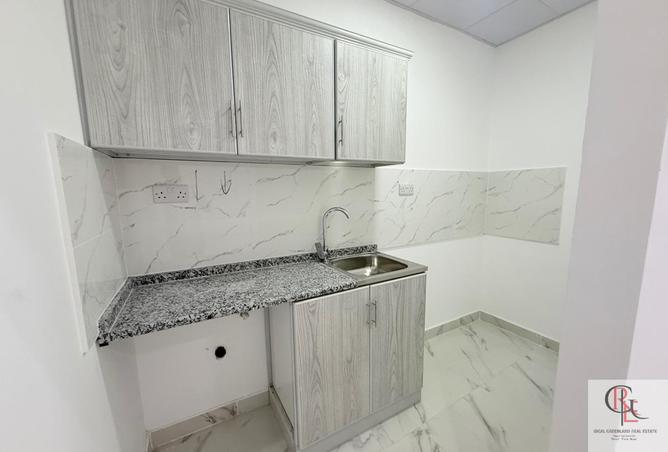 99142706 - Property Image 3