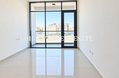 Apartment - 1 - 2 for rent in SG Muwaileh Building - Muwaileh - Sharjah