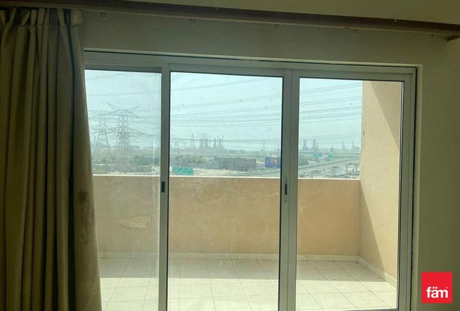 73854685 - Property Image 2